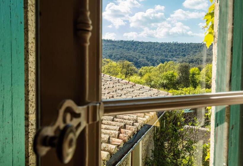 ホテル L Auberge Du Cèdre