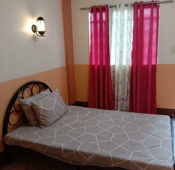 فندق Reddoorz @ Solid Rock Guest House Baler