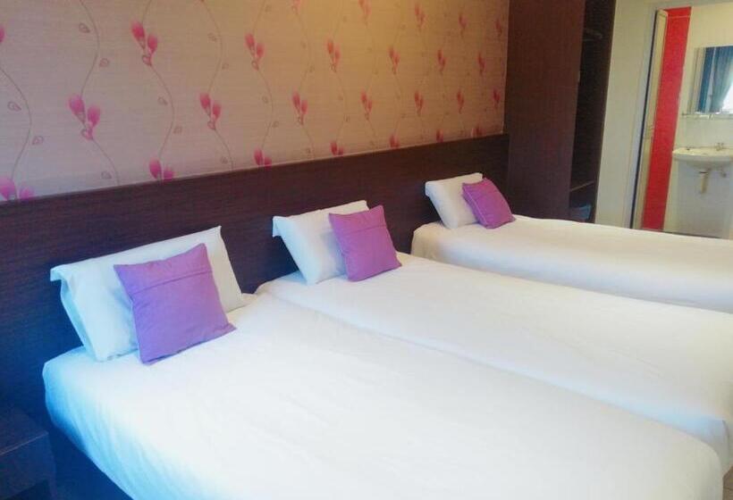 Remember Hotel Bukit Gambir