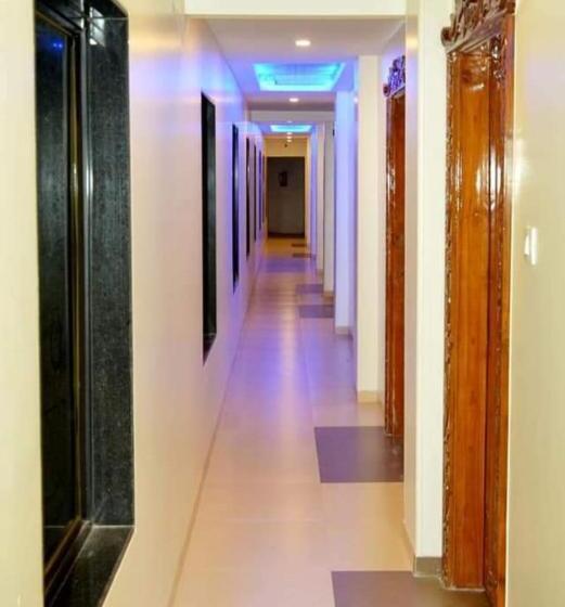 호텔 Shalimar Executive, Uran Islampur