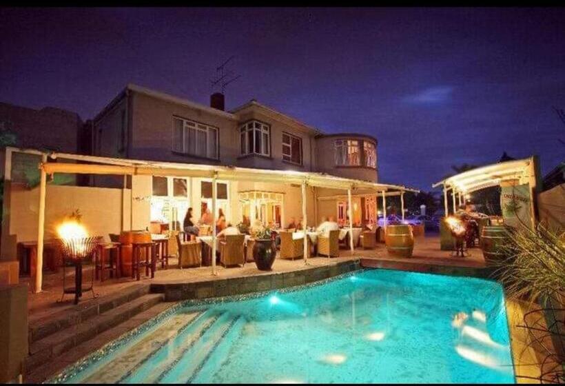פנסיון Arkenstone Frys Guesthouse