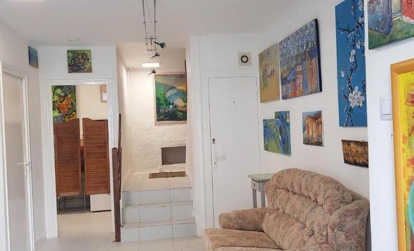 Пансион Gazelle Guest House And Art Gallery