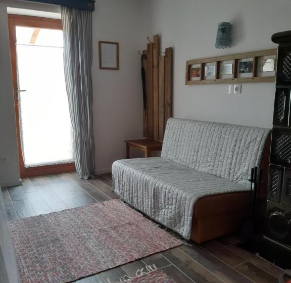 بنسيون Kiskemence Vendégház Szatta