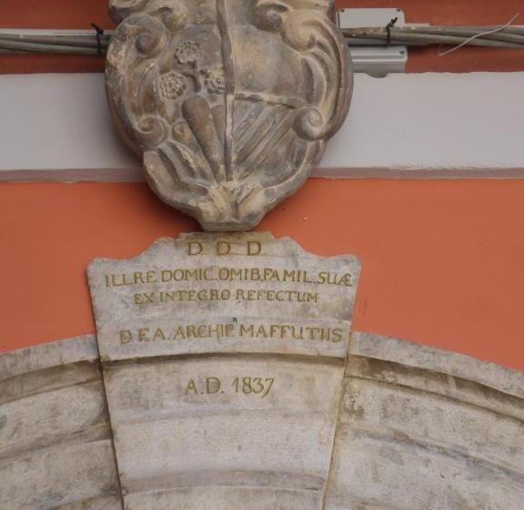 بنسيون Palazzo Gentilizio De Maffutiis