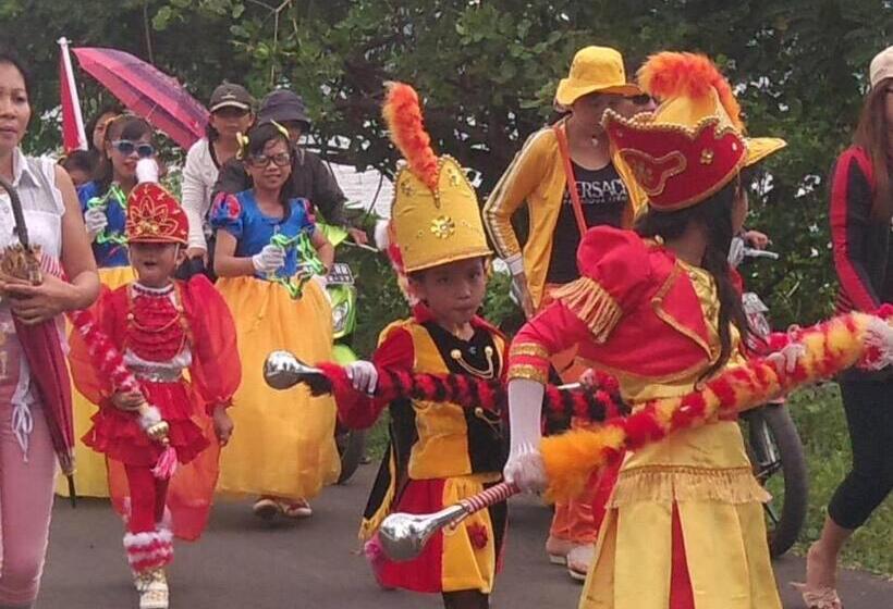 פנסיון Sendowan Baru Amurang