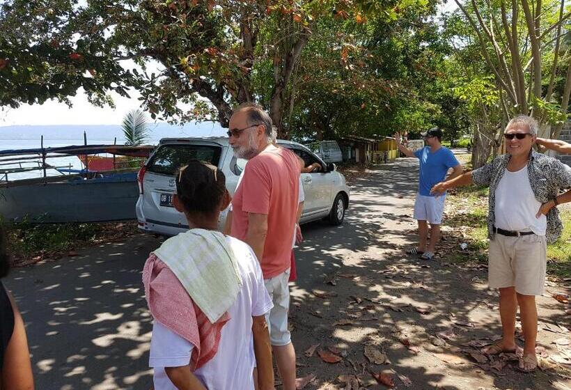 פנסיון Sendowan Baru Amurang