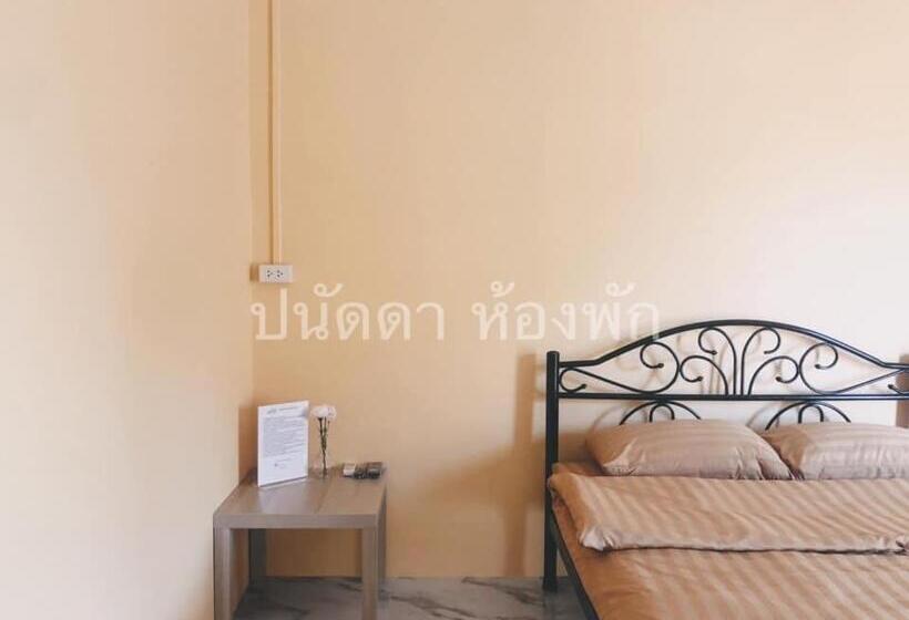 هاستل ปนัดดา ห้องพัก