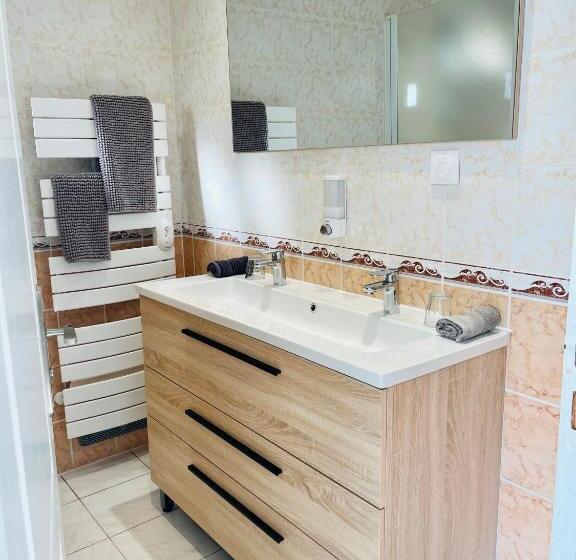 ベッドアンドブレックファースト Chambre & Caux