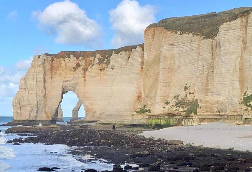 ベッドアンドブレックファースト Chambre & Caux