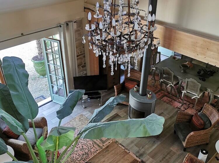 住宿加早餐  Maison D Hôtes Les Jardins Saint Eloi