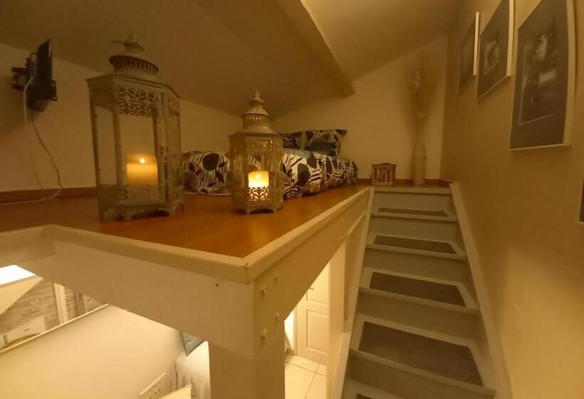 مبيت وإفطار Studio Cosy à 10 Minutes De Nîmes
