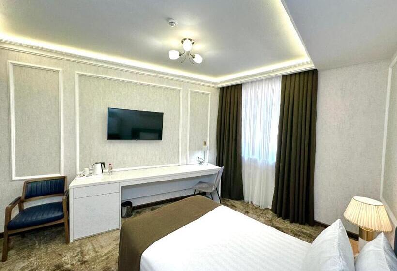 Garnet Hotel Tashkent