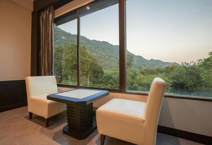هتل ปานเทล เขาใหญ่ Parntel Khaoyai