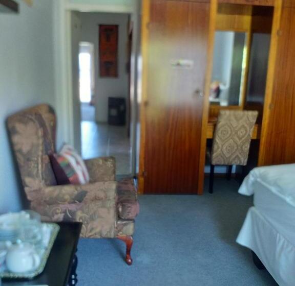 호텔 Kwa Dlamathe Guesthouse