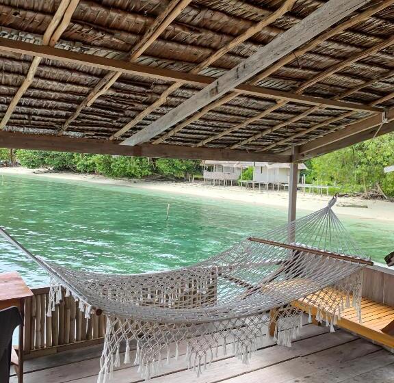 پانسیون Gibran Guest House