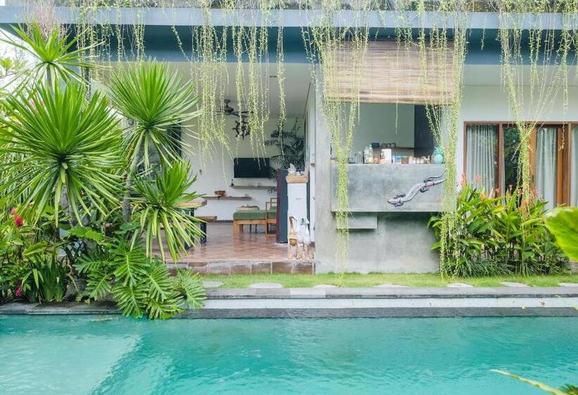 펜션 The Kumpi Bali By The Lavana