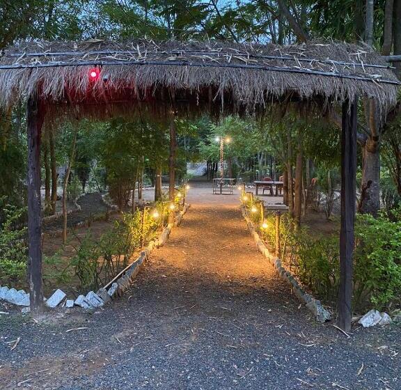 Sal Tree Resort By Vihasta, Kanha
