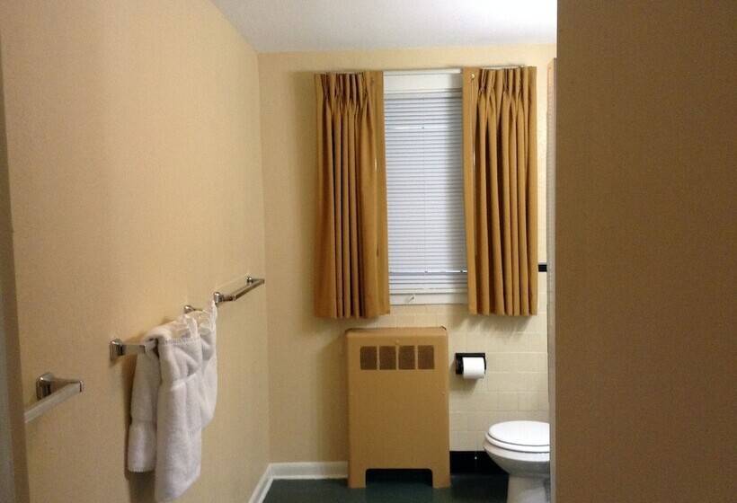 Briarcliff Motel