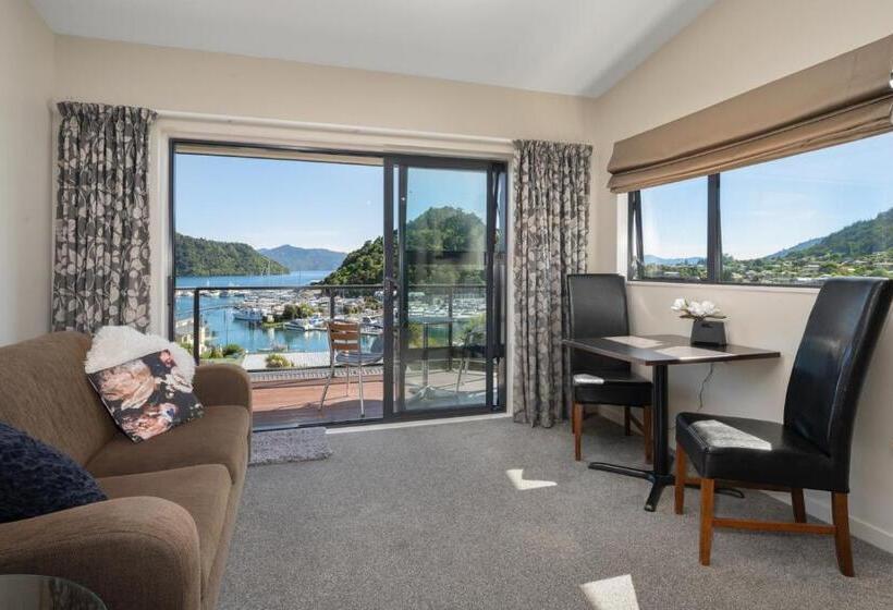 Harbour View Motel