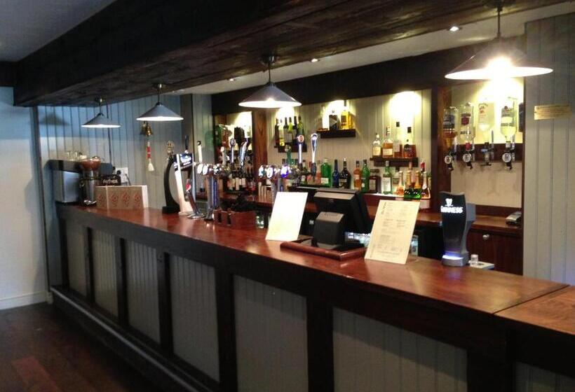 Отель Beverley Inn &