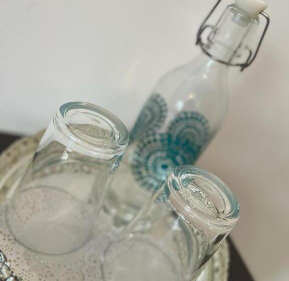 هتل Charnwood Regency Guest House