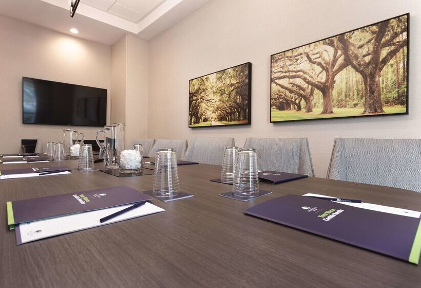 هتل Doubletree By Hilton Charleston Mount Pleasant