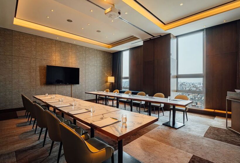 בית מלון כפרי Four Points By Sheraton Josun, Seoul Station