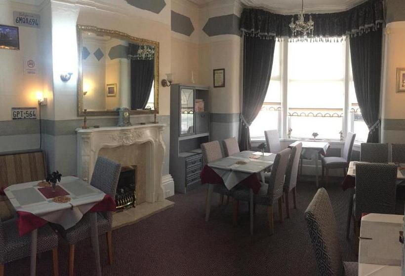 Fotos del hotel Hornby Villa 4*b&b Couples & Families Only:  12