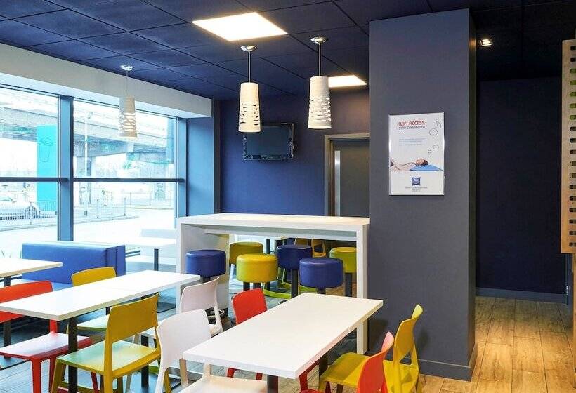 هتل Ibis Budget Birmingham Airport Terminal Building   Nec
