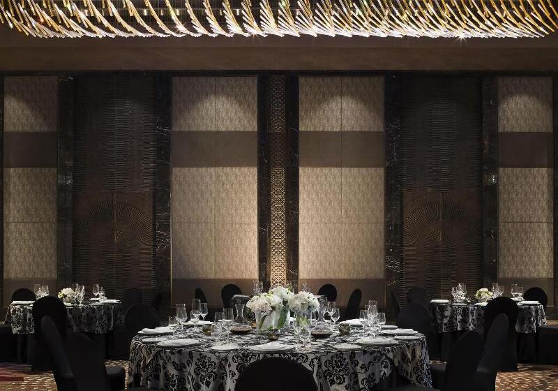 בית מלון כפרי Jw Marriott Mumbai Sahar Airport