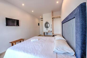 هتل Anamar Santorini