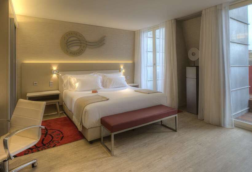 Hotel Nh Collection Porto Batalha