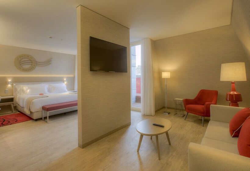 هتل NH Collection Porto Batalha
