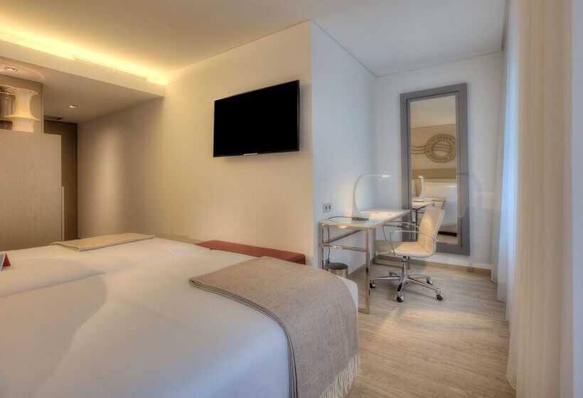 هتل NH Collection Porto Batalha