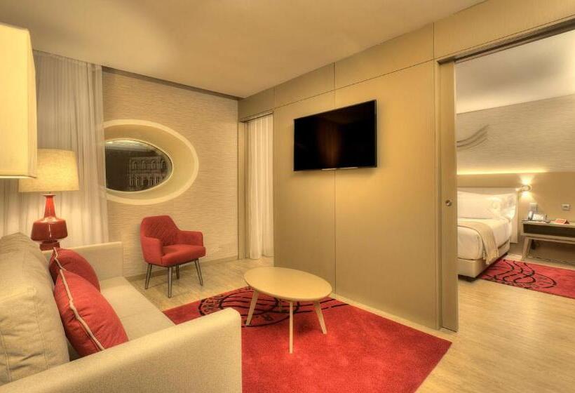 هتل NH Collection Porto Batalha