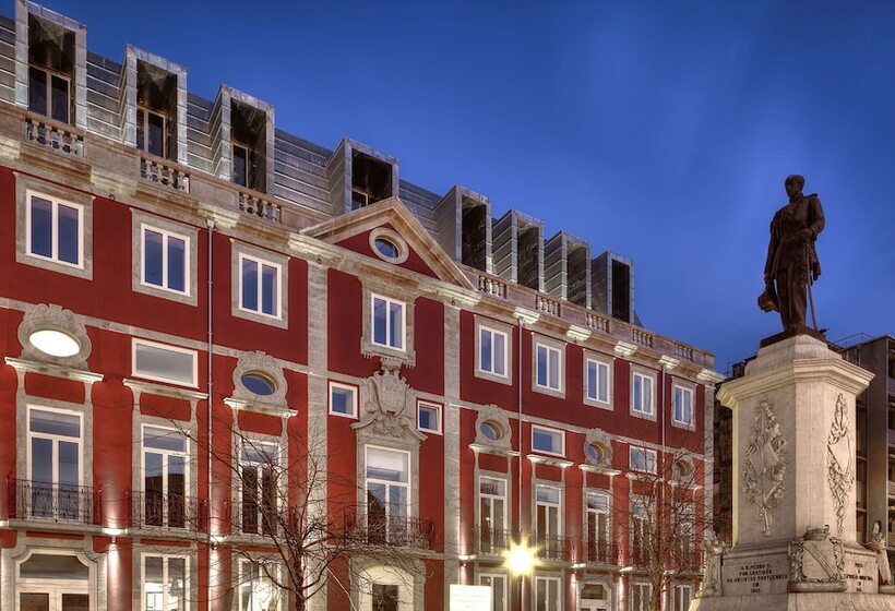 هتل NH Collection Porto Batalha