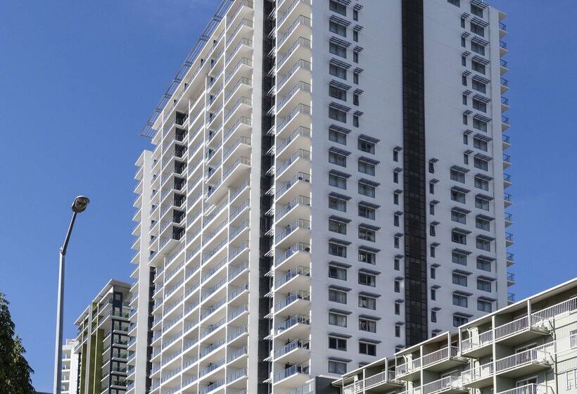 هتل Oaks Darwin Elan