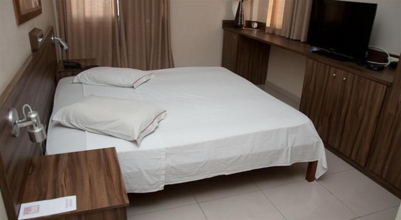 هتل Plaza Suite