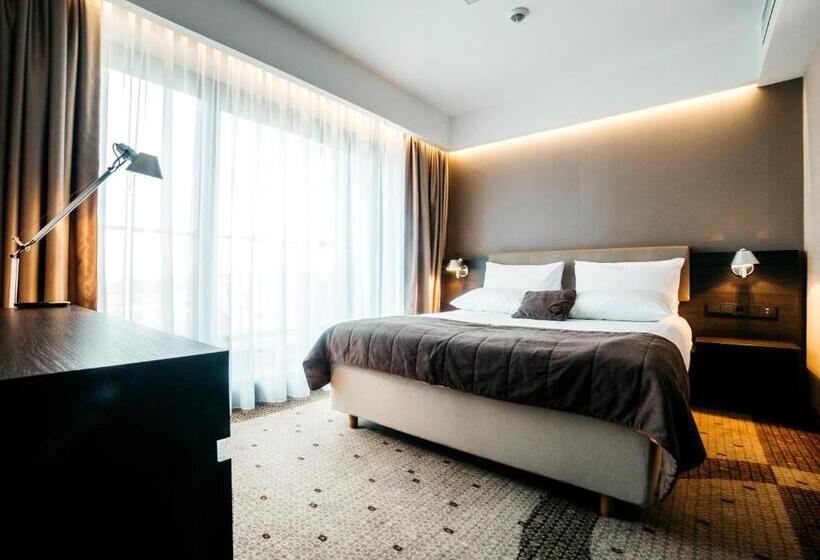 Fotos del hotel Q Hotel Plus Kraków:  2