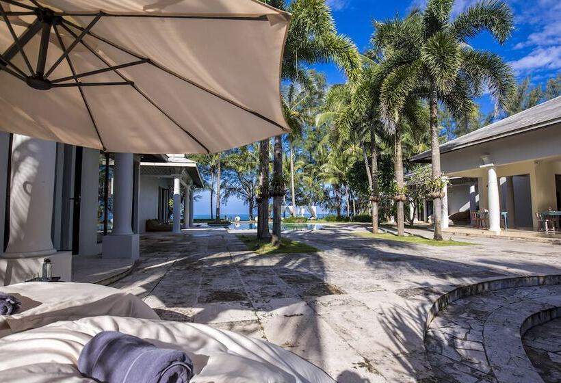 هتل The Anda Mani Khaolak Beachfront Villas