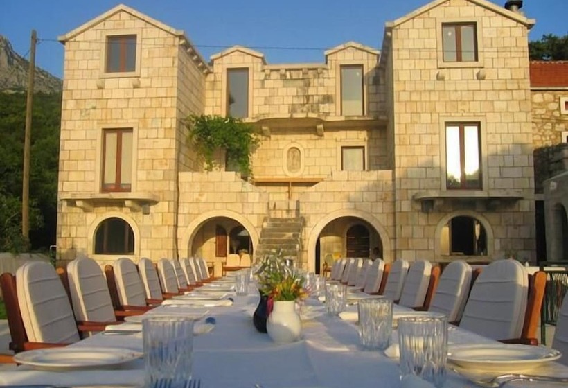 هتل Villa Marija