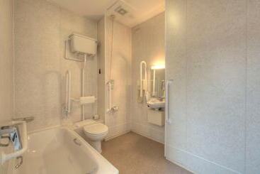 Kingstown Hotel By Greene King Inns