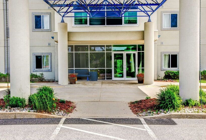 Motel 6huntsville, On