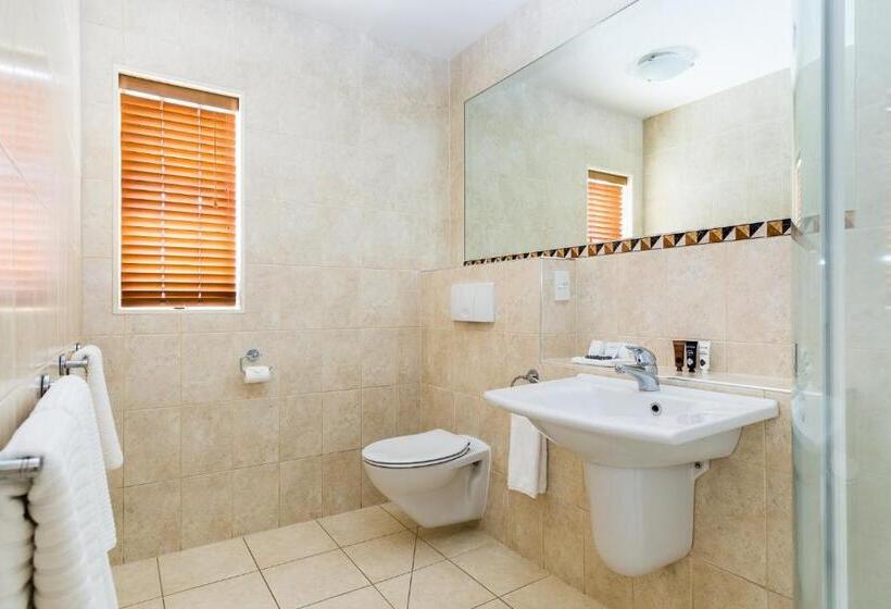 מוטל Pebble Beach Motor Inn