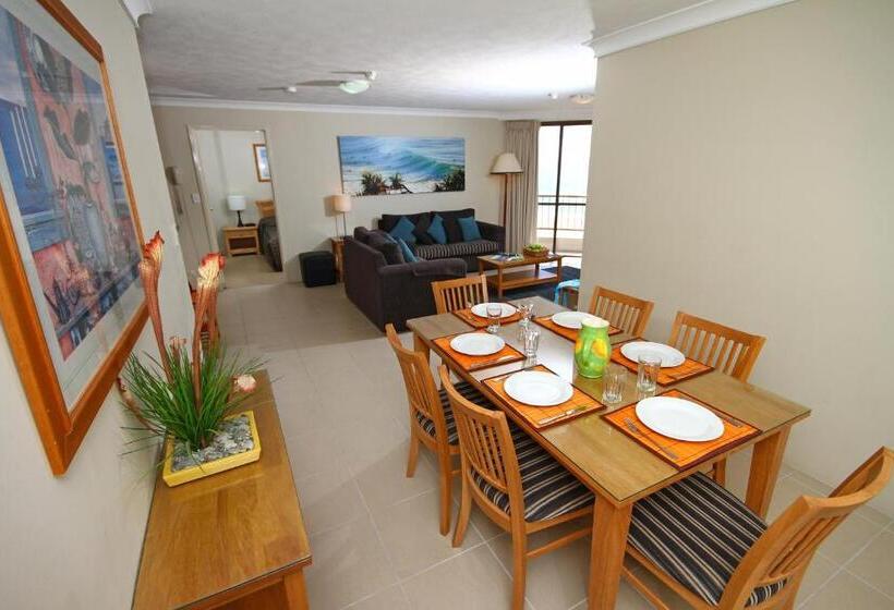 Sentosa At Tugun Beachfront Holiday Home