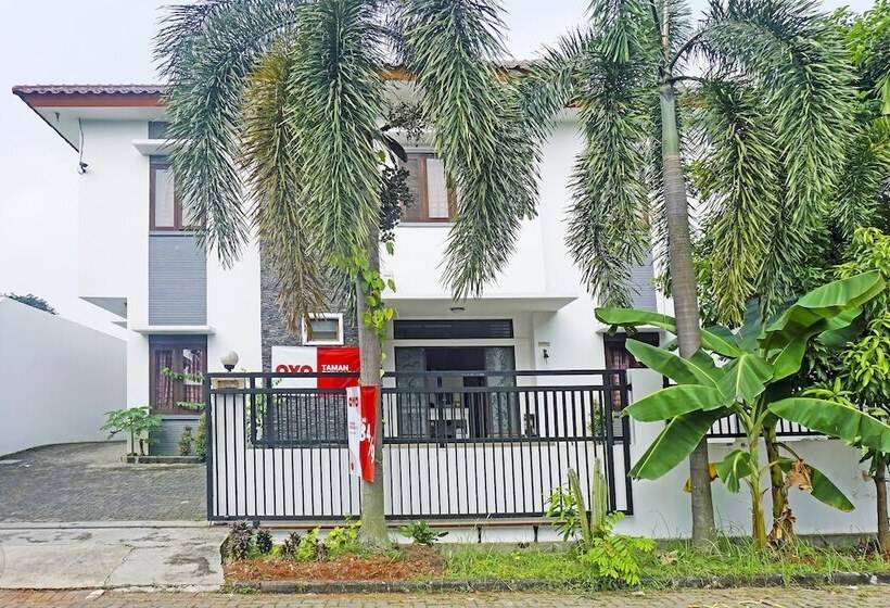 هتل Karawaci Taman Permata Tiga Mitra Reddoorz