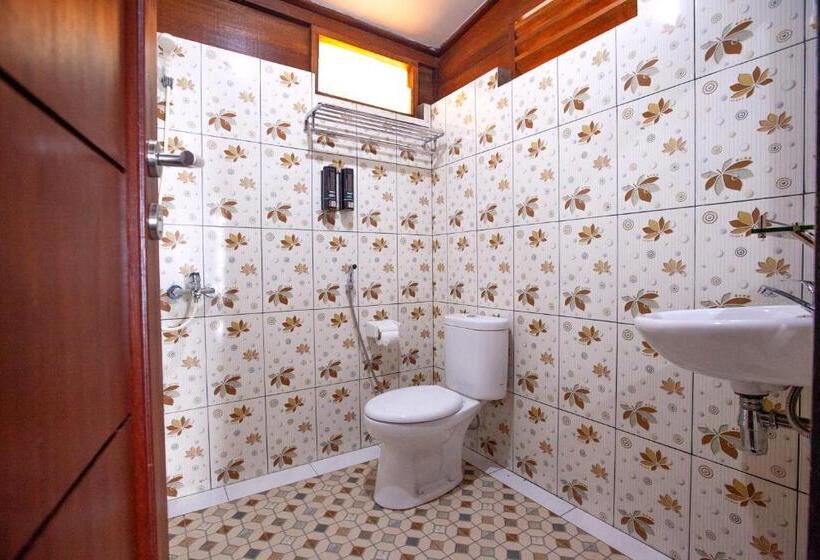 پانسیون Maratua Dive Center And Lodge