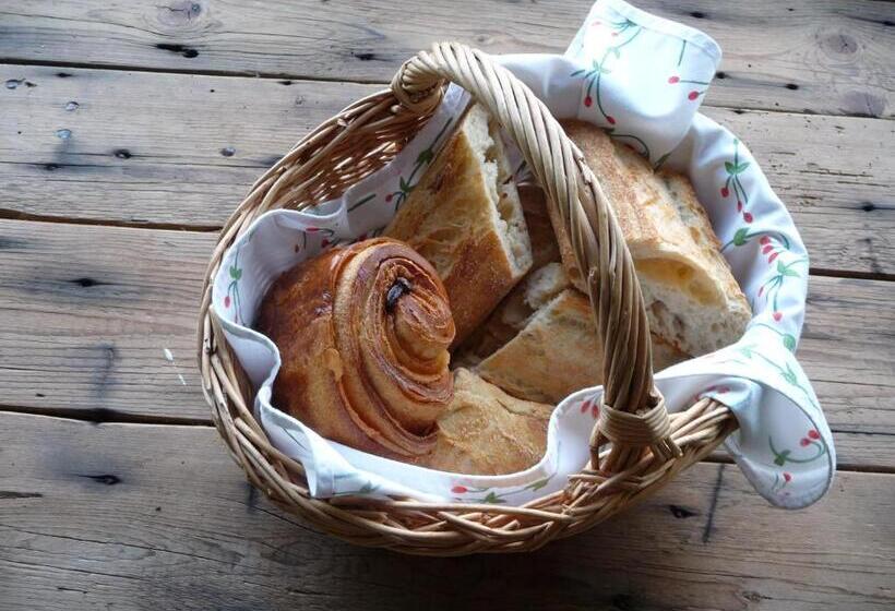 צימר Bretagne Chambre D Hôtes Suite 53m2 Et Caravane Vintage Avec Cuisine Et Salle De Bains Privées Britt