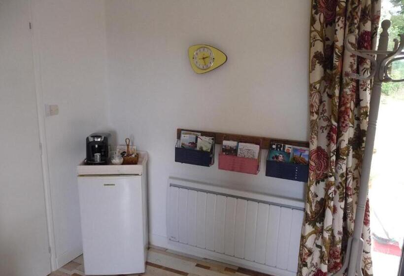 צימר Bretagne Chambre D Hôtes Suite 53m2 Et Caravane Vintage Avec Cuisine Et Salle De Bains Privées Britt