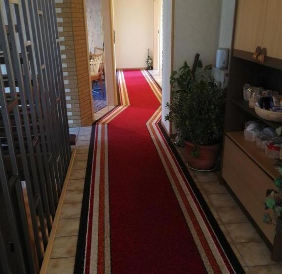 ホテル Gasthaus Hochwald